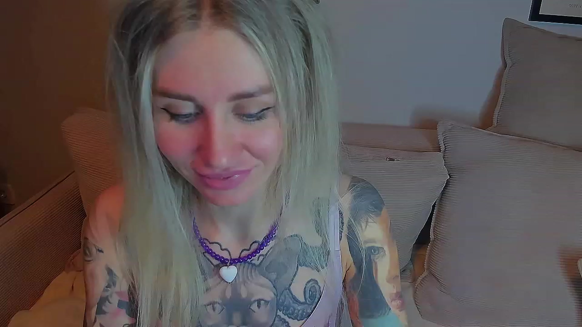Gallery image thumbnail from Alexa_Smithhh's myfreecams stream on, 03/16/2023, 21:55 image 16 of 20
