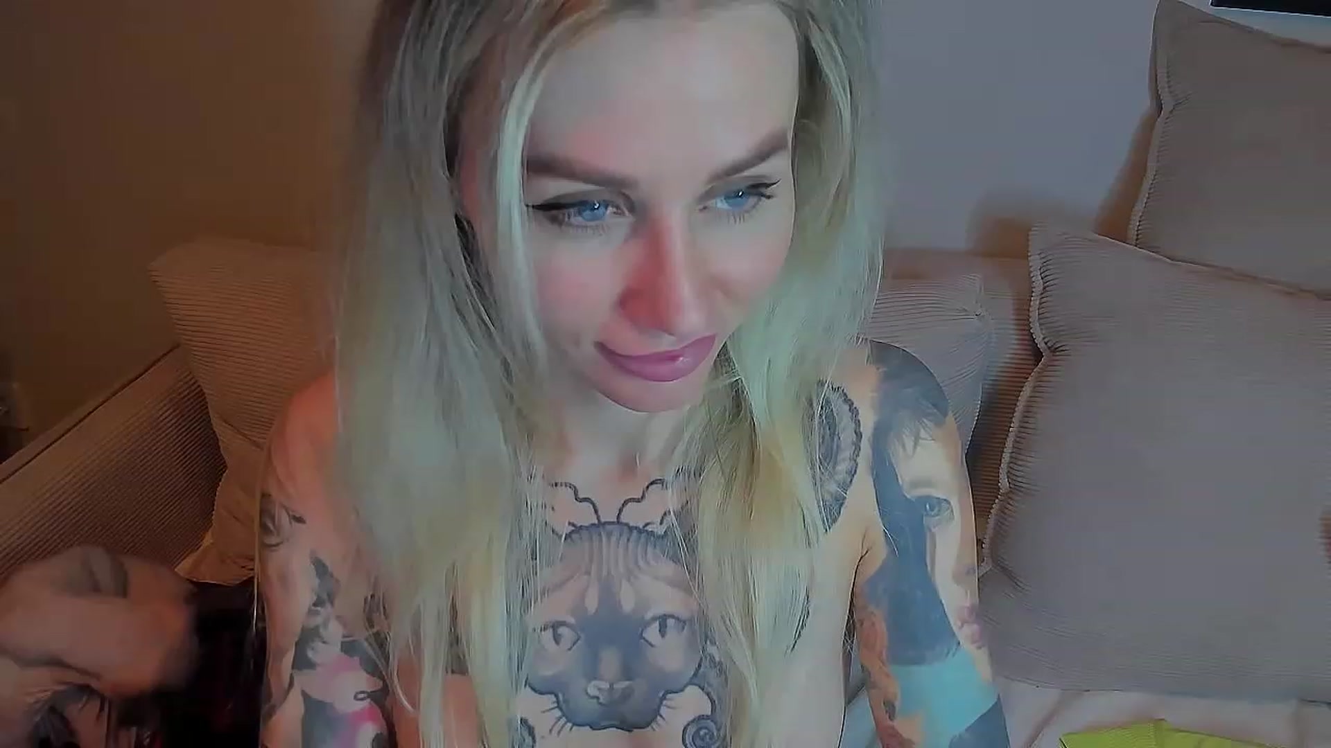 Gallery image thumbnail from Alexa_Smithhh's myfreecams stream on, 03/17/2023, 21:02 image 17 of 20