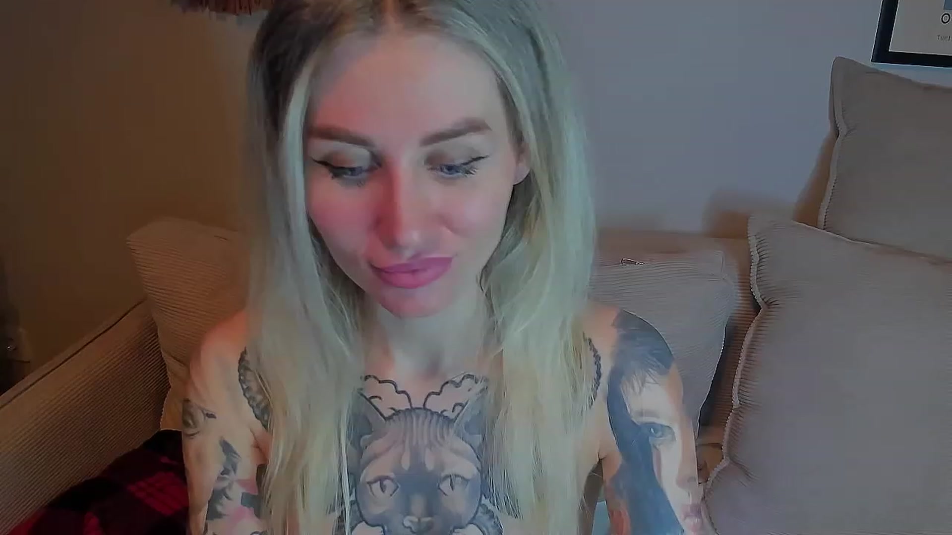 Gallery image thumbnail from Alexa_Smithhh's myfreecams stream on, 03/17/2023, 21:02 image 9 of 20