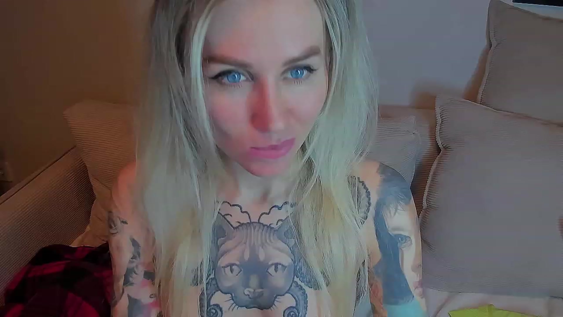 Gallery image thumbnail from Alexa_Smithhh's myfreecams stream on, 03/17/2023, 21:02 image 18 of 20