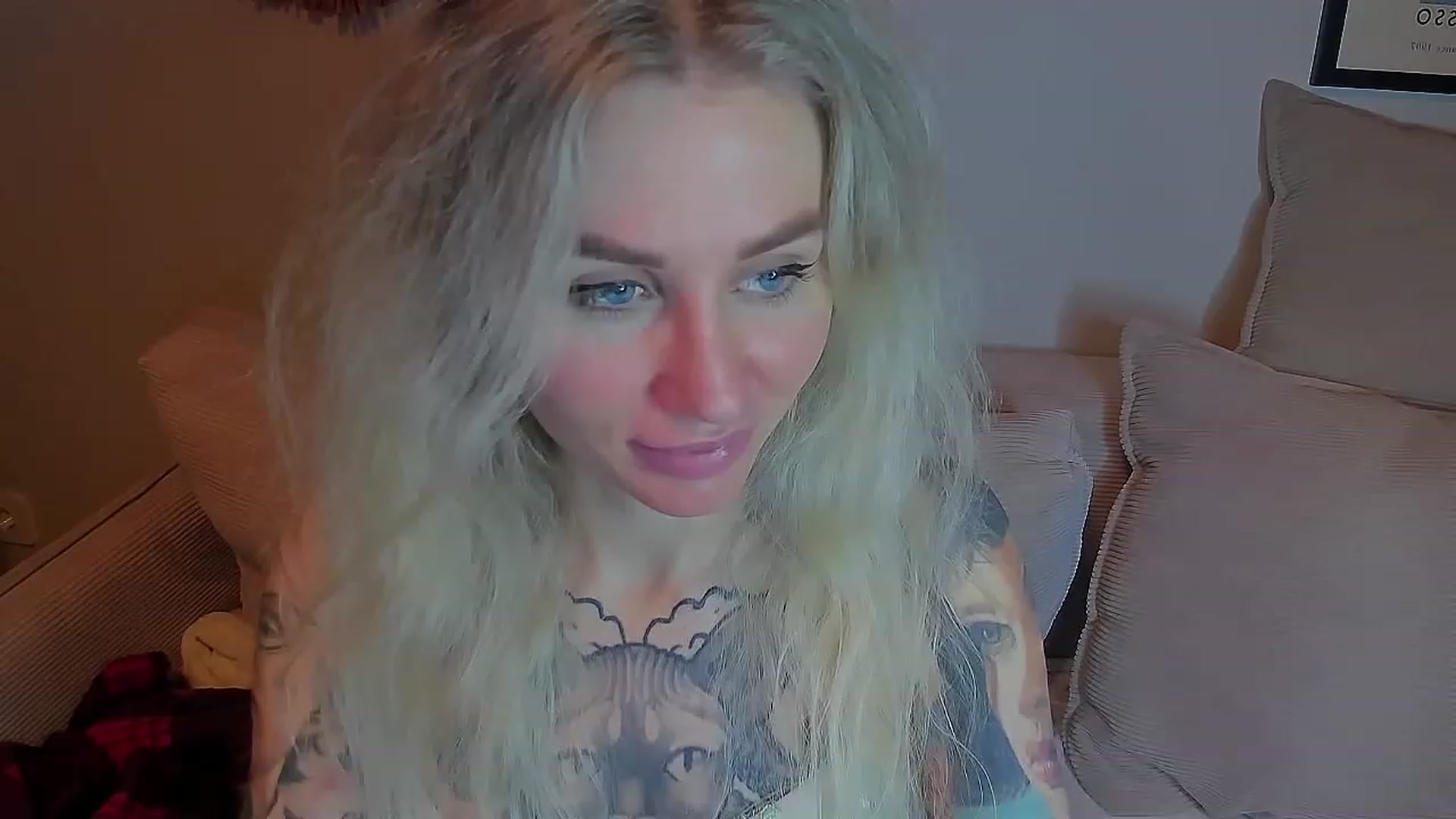 Gallery image thumbnail from Alexa_Smithhh's myfreecams stream on, 03/19/2023, 21:06 image 17 of 20