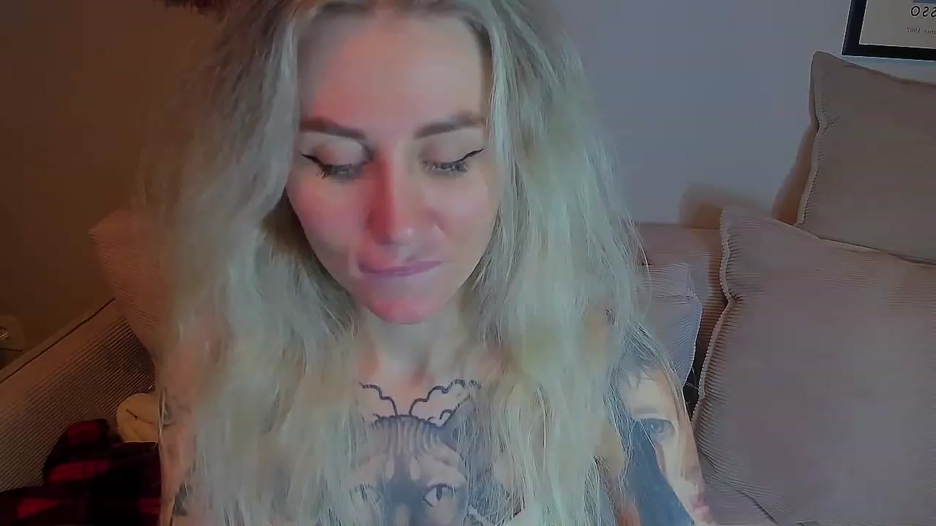Gallery image thumbnail from Alexa_Smithhh's myfreecams stream on, 03/19/2023, 21:06 image 13 of 20