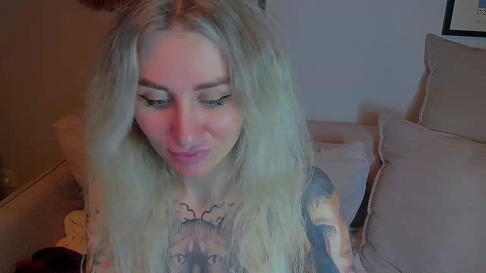 Gallery image thumbnail from Alexa_Smithhh's myfreecams stream on, 03/19/2023, 21:27 image 1 of 20