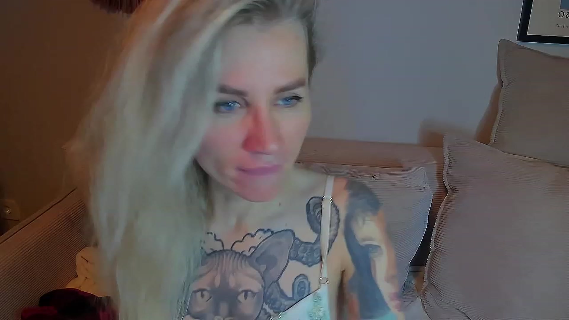 Gallery image thumbnail from Alexa_Smithhh's myfreecams stream on, 03/19/2023, 21:27 image 4 of 20