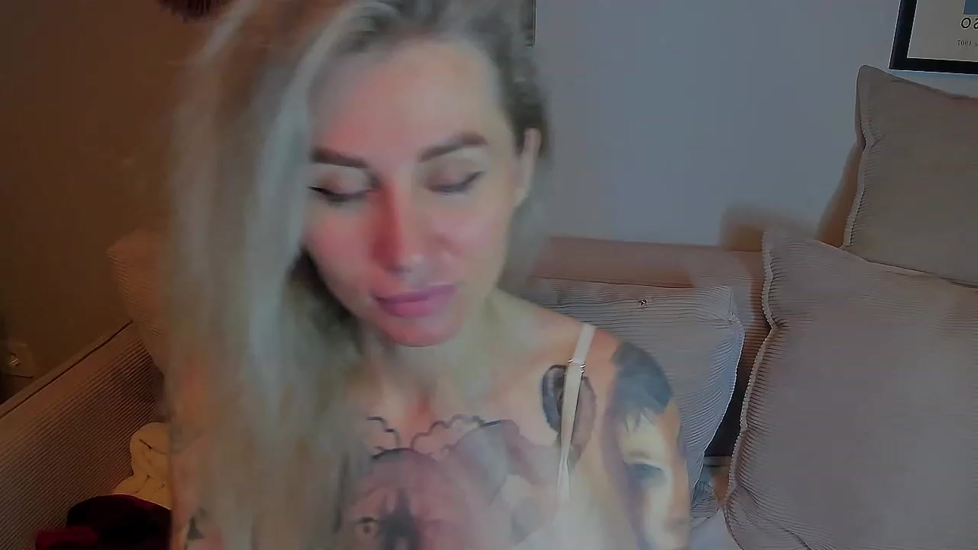 Gallery image thumbnail from Alexa_Smithhh's myfreecams stream on, 03/19/2023, 21:27 image 16 of 20