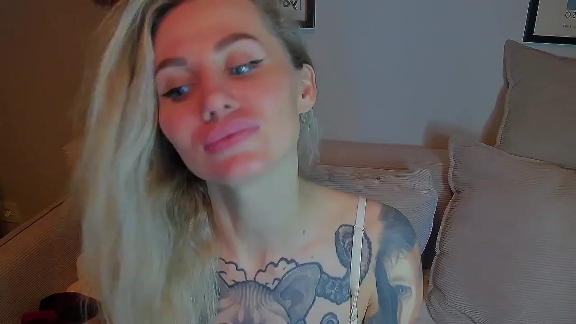 Gallery image thumbnail from Alexa_Smithhh's myfreecams stream on, 03/19/2023, 21:27 image 6 of 20