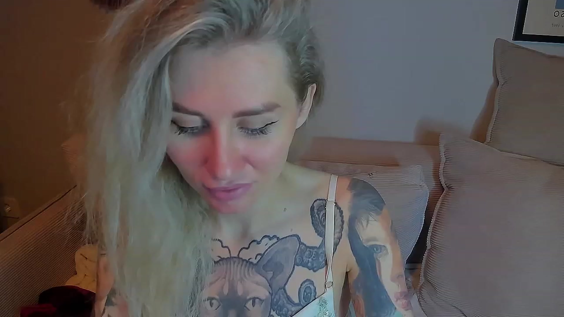 Gallery image thumbnail from Alexa_Smithhh's myfreecams stream on, 03/19/2023, 21:27 image 8 of 20