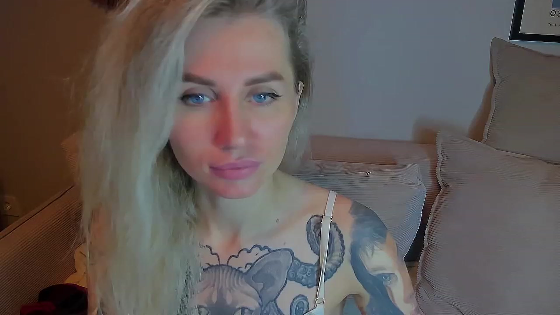 Gallery image thumbnail from Alexa_Smithhh's myfreecams stream on, 03/19/2023, 21:27 image 20 of 20