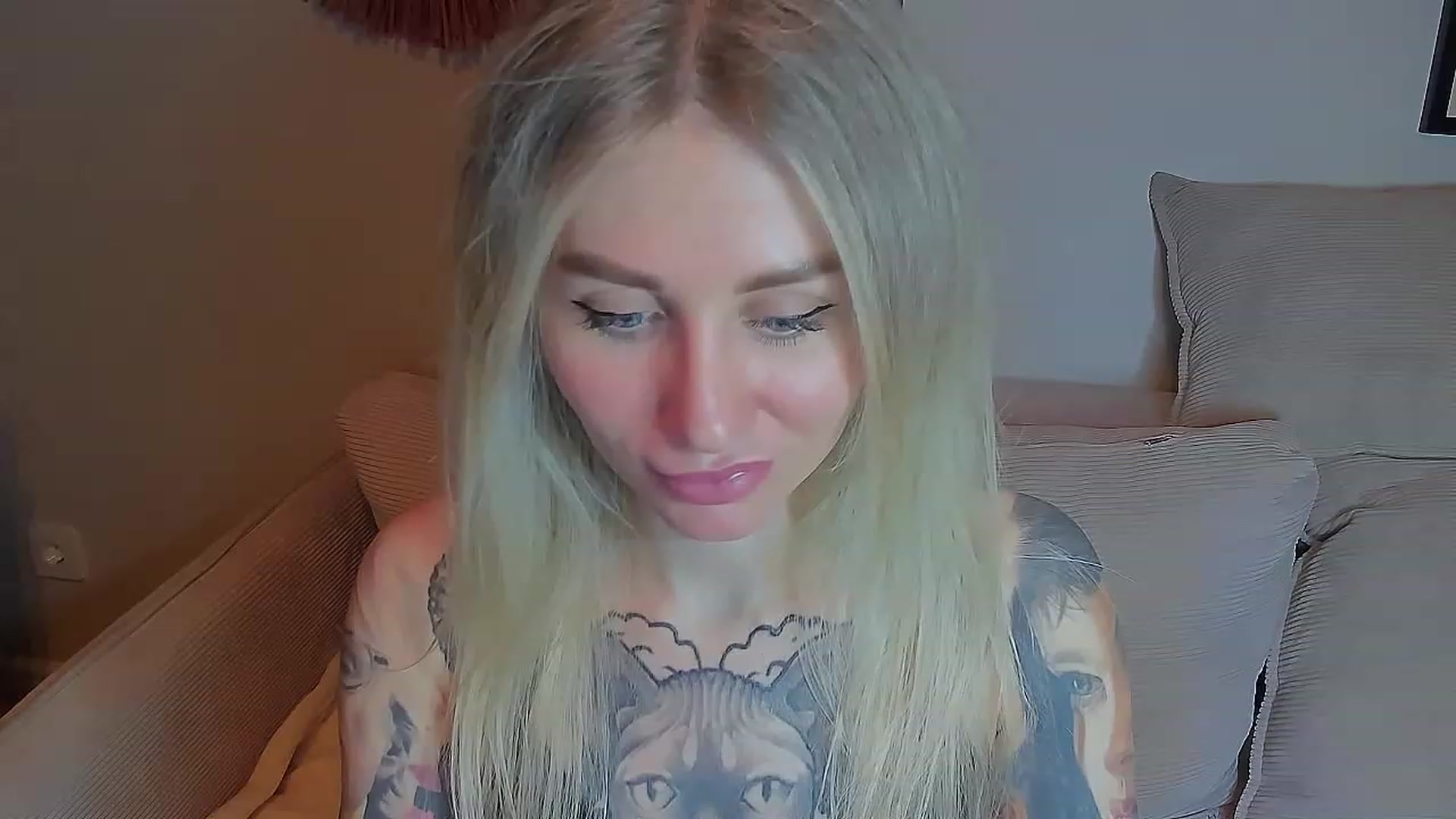 Gallery image thumbnail from Alexa_Smithhh's myfreecams stream on, 03/26/2023, 19:42 image 14 of 20