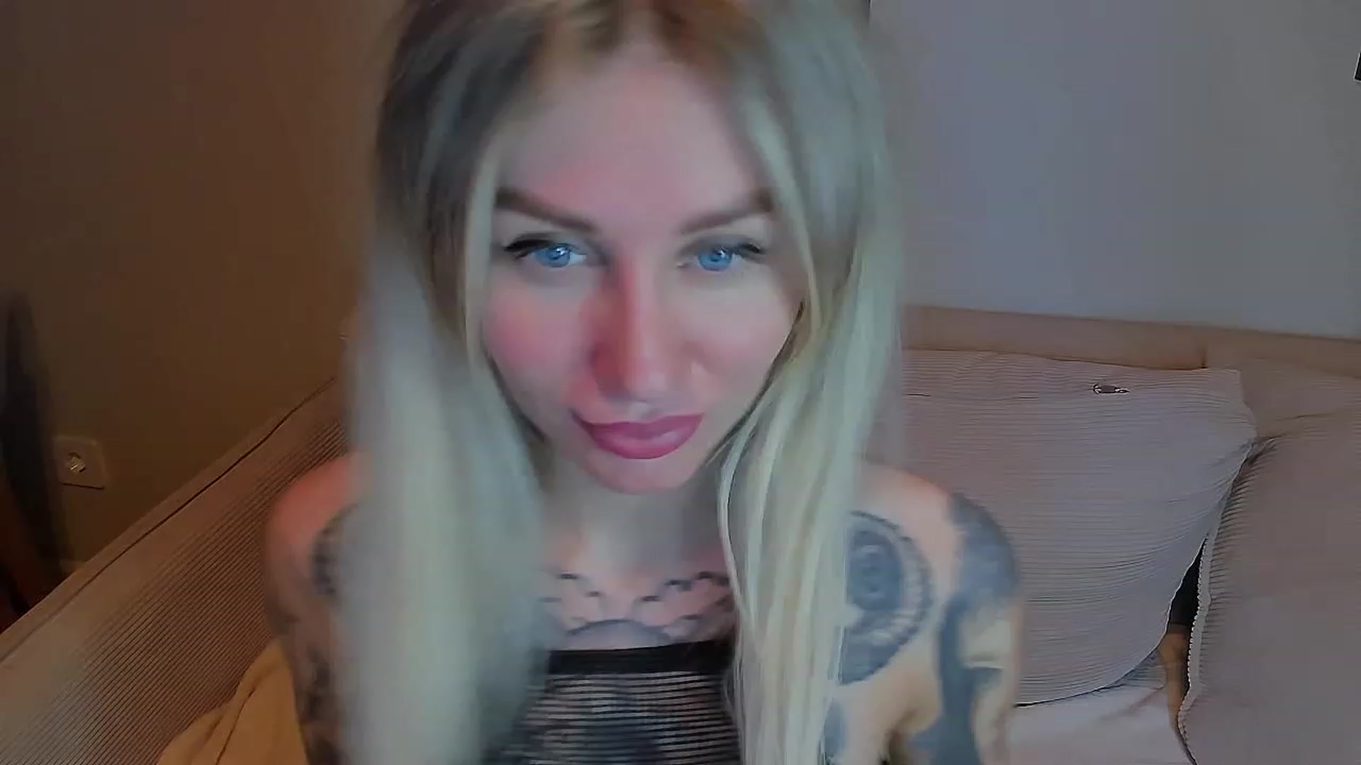Gallery image thumbnail from Alexa_Smithhh's myfreecams stream on, 03/30/2023, 21:01 image 2 of 20