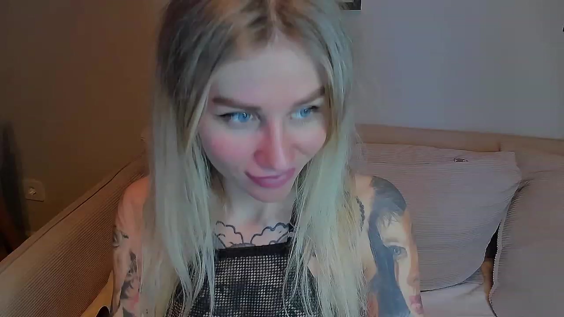 Gallery image thumbnail from Alexa_Smithhh's myfreecams stream on, 03/30/2023, 21:01 image 5 of 20
