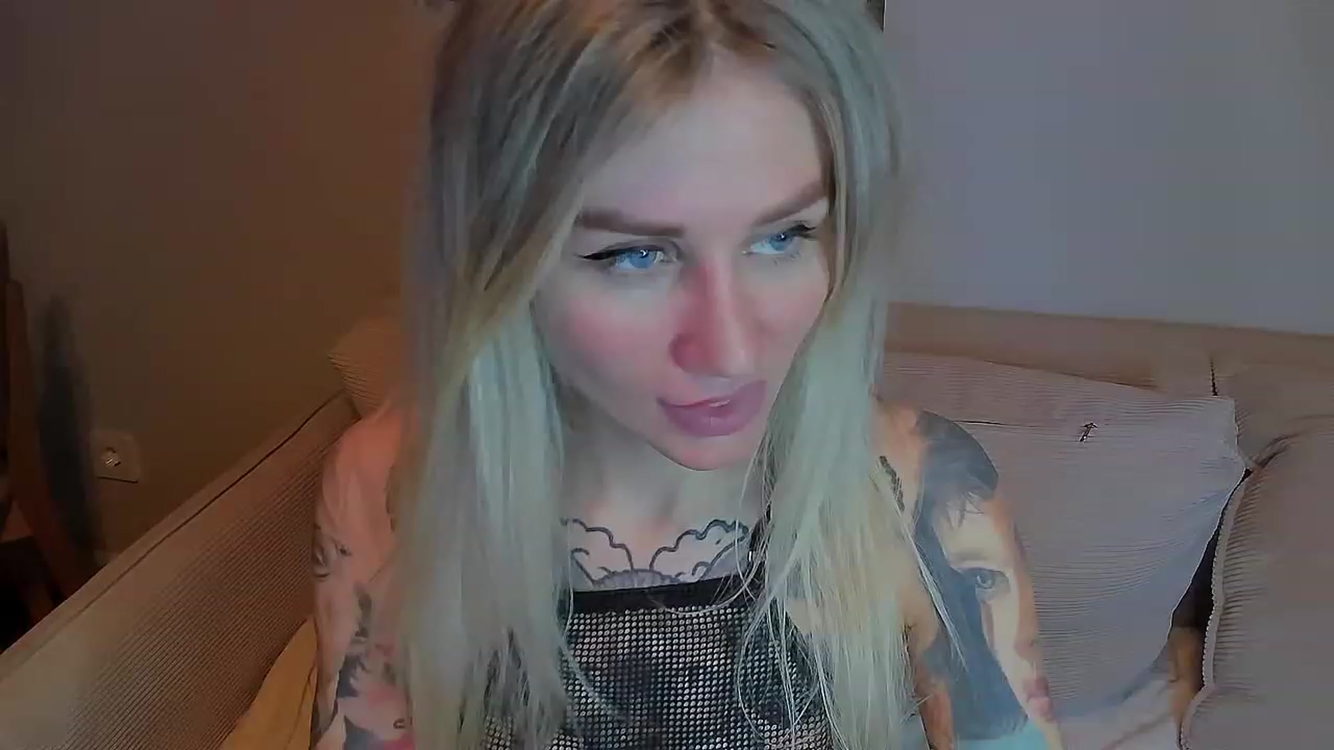 Gallery image thumbnail from Alexa_Smithhh's myfreecams stream on, 03/30/2023, 21:01 image 17 of 20