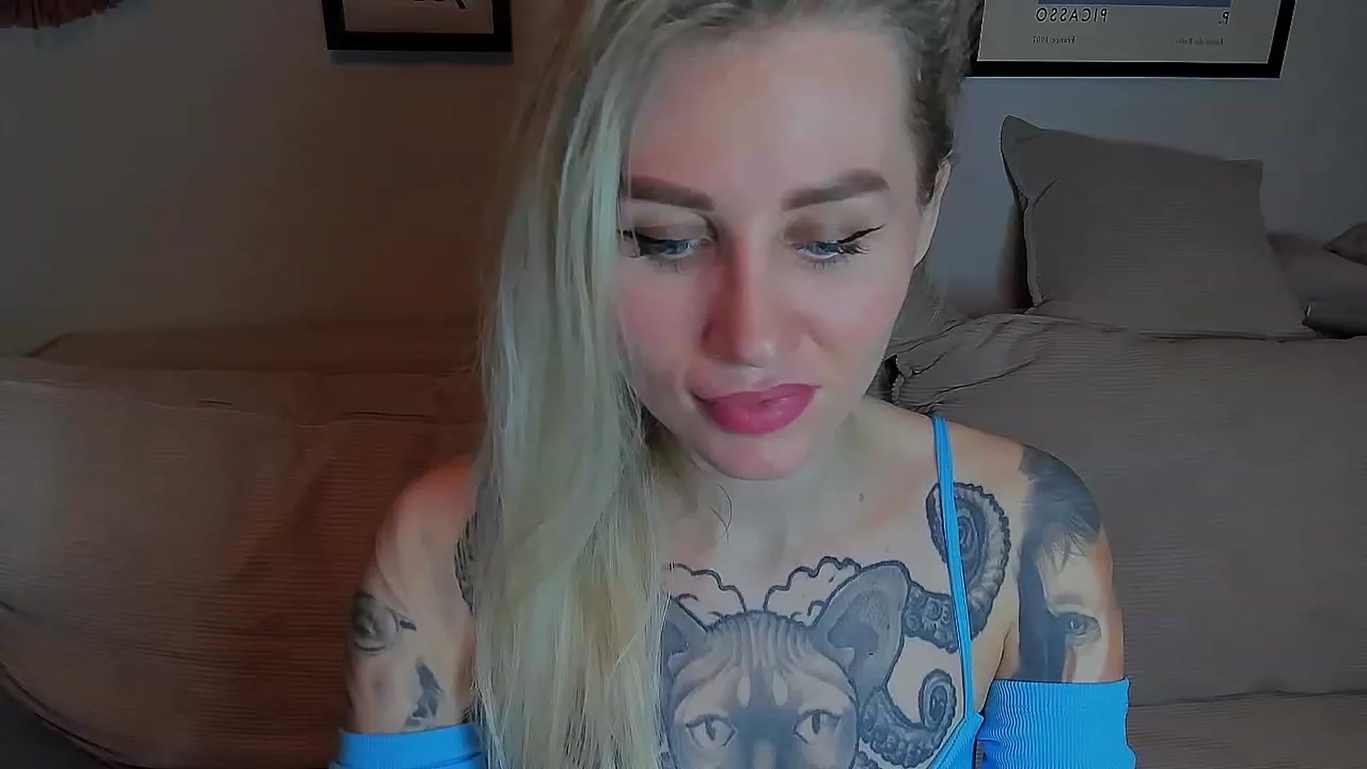 Gallery image thumbnail from Alexa_Smithhh's myfreecams stream on, 04/02/2023, 17:33 image 17 of 20