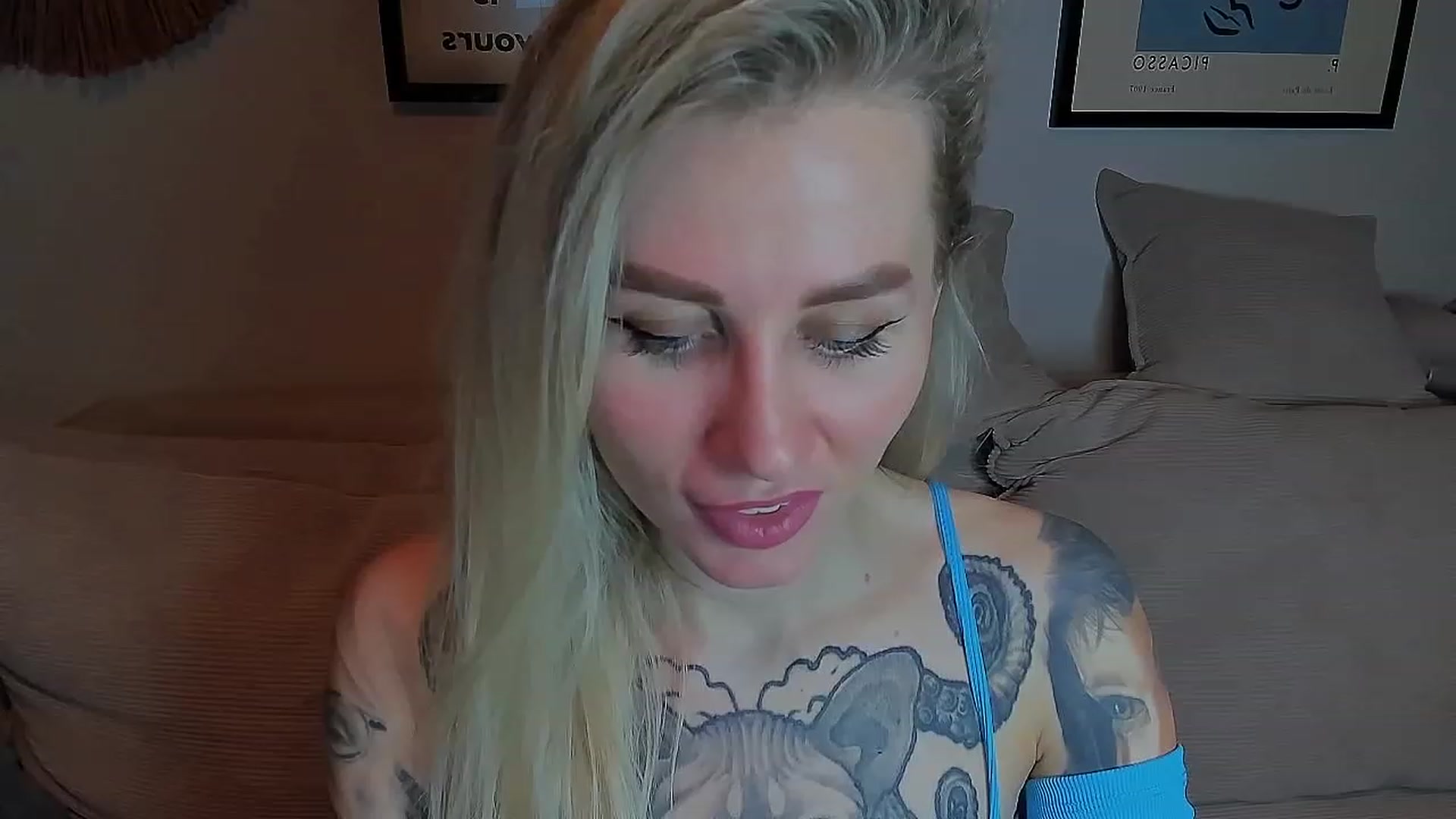 Gallery image thumbnail from Alexa_Smithhh's myfreecams stream on, 04/02/2023, 20:11 image 1 of 20