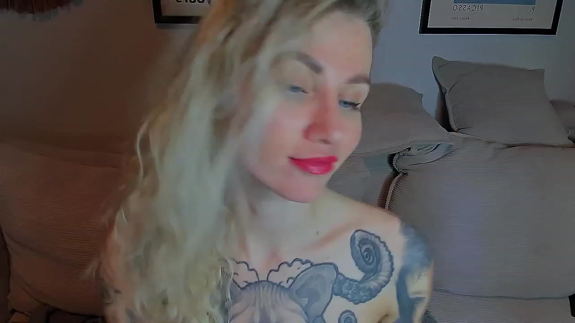 Gallery image thumbnail from Alexa_Smithhh's myfreecams stream on, 04/07/2023, 21:56 image 8 of 20