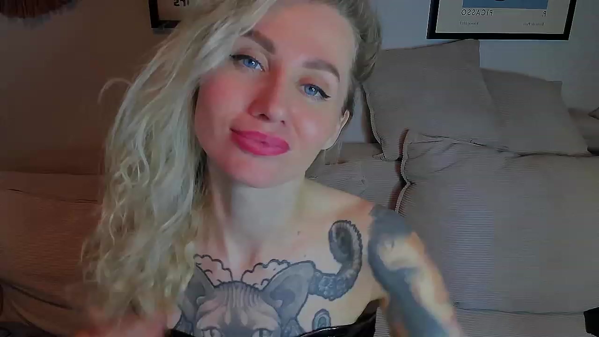 Gallery image thumbnail from Alexa_Smithhh's myfreecams stream on, 04/07/2023, 21:56 image 18 of 20