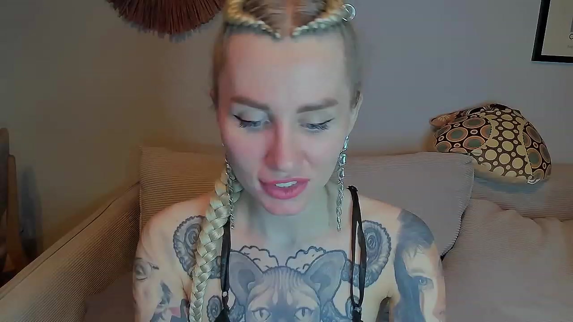 Gallery image thumbnail from Alexa_Smithhh's myfreecams stream on, 04/12/2023, 18:13 image 4 of 20