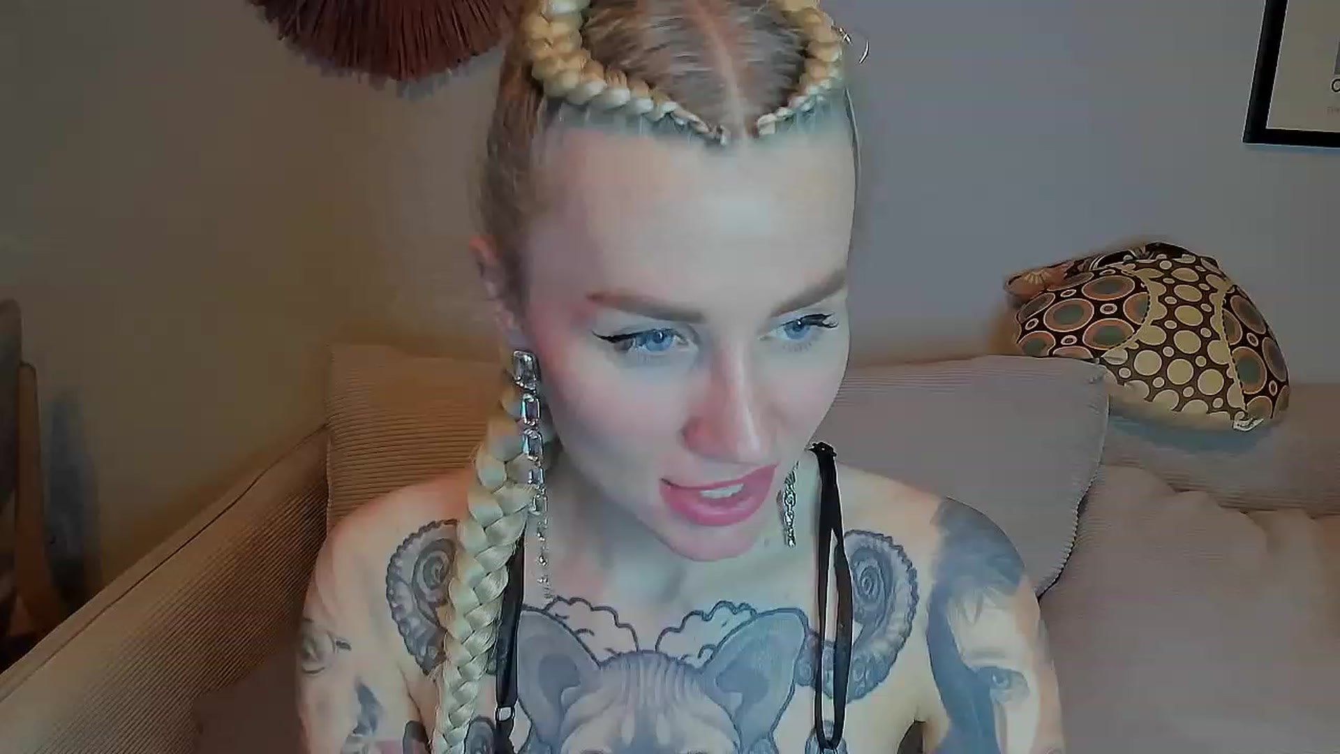 Gallery image thumbnail from Alexa_Smithhh's myfreecams stream on, 04/12/2023, 18:13 image 5 of 20