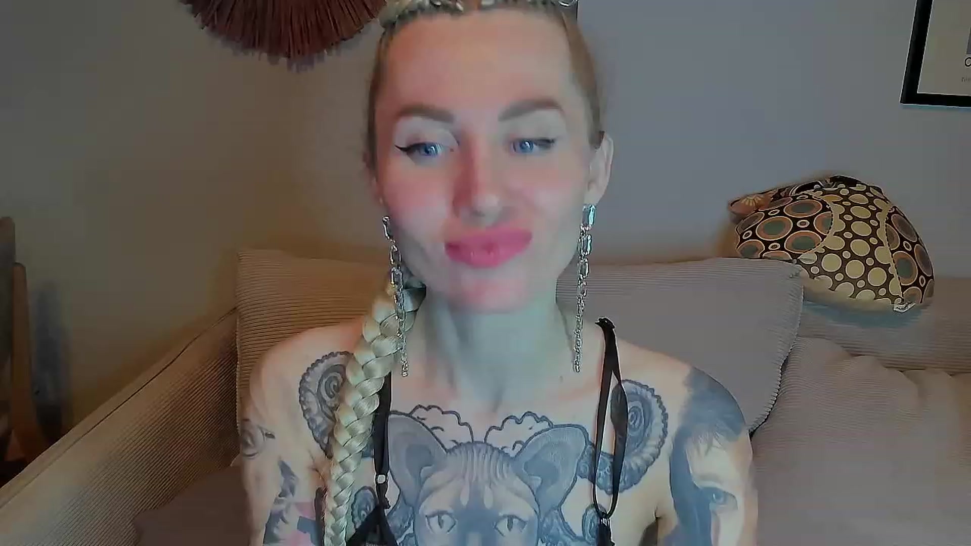 Gallery image thumbnail from Alexa_Smithhh's myfreecams stream on, 04/12/2023, 18:13 image 1 of 20