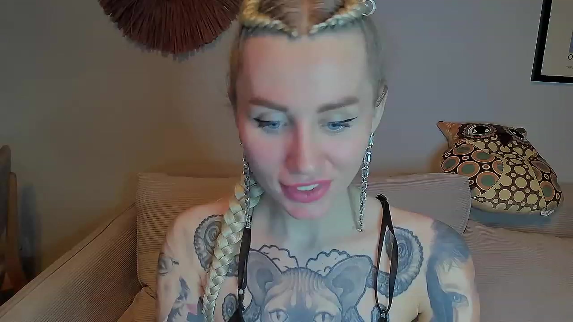 Gallery image thumbnail from Alexa_Smithhh's myfreecams stream on, 04/12/2023, 18:13 image 15 of 20