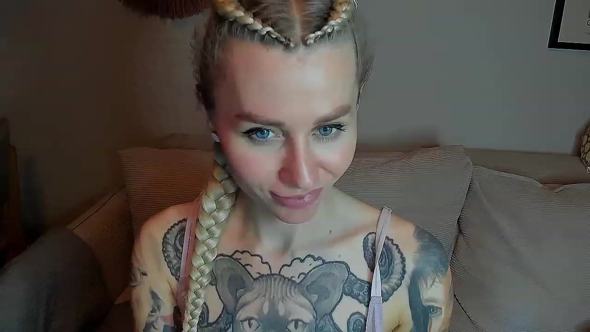 Gallery image thumbnail from Alexa_Smithhh's myfreecams stream on, 04/13/2023, 21:02 image 19 of 20