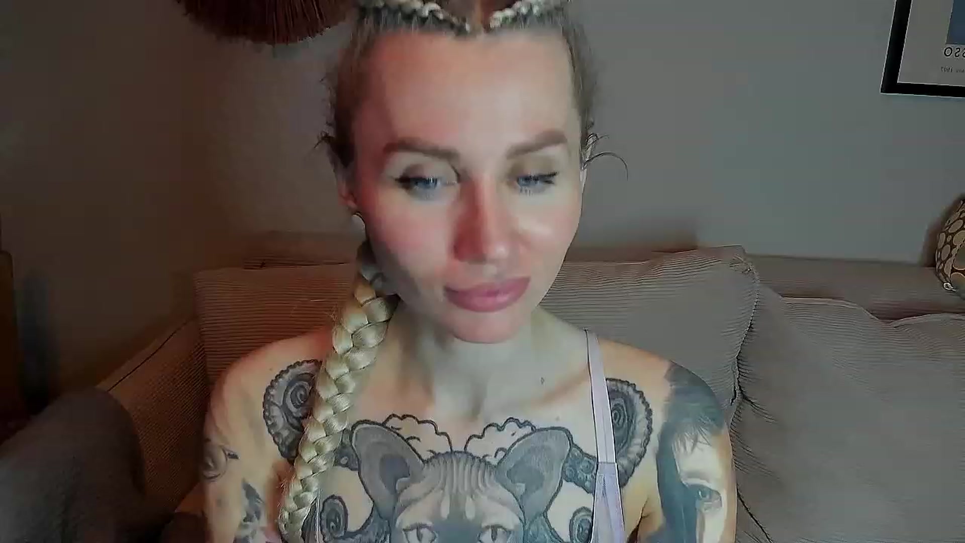 Gallery image thumbnail from Alexa_Smithhh's myfreecams stream on, 04/13/2023, 21:02 image 6 of 20