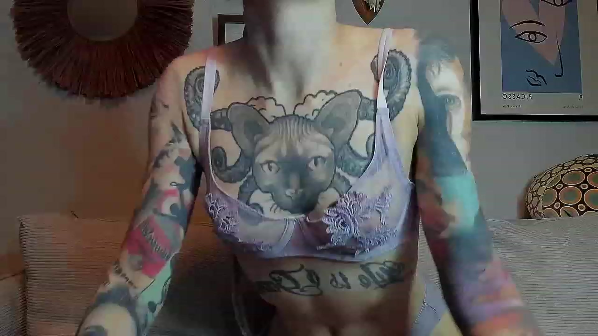Gallery image thumbnail from Alexa_Smithhh's myfreecams stream on, 04/13/2023, 21:52 image 18 of 20