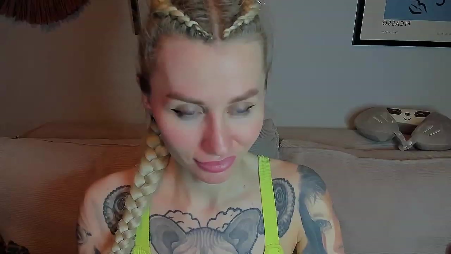 Gallery image thumbnail from Alexa_Smithhh's myfreecams stream on, 04/18/2023, 19:08 image 20 of 20