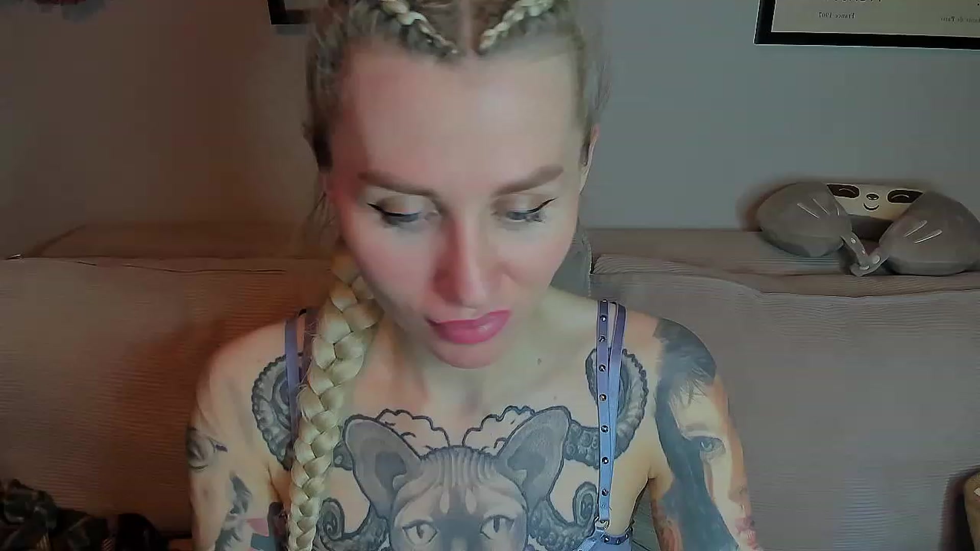 Gallery image thumbnail from Alexa_Smithhh's myfreecams stream on, 04/18/2023, 19:08 image 1 of 20
