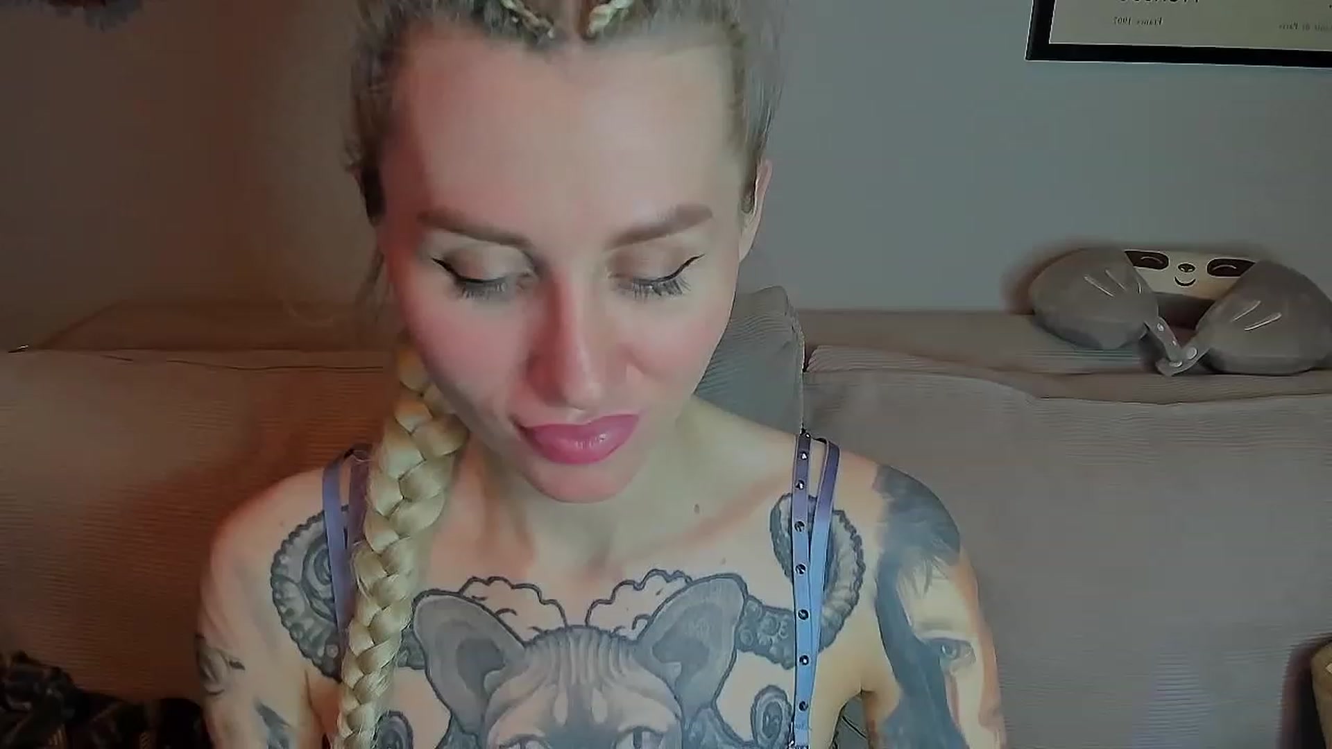 Gallery image thumbnail from Alexa_Smithhh's myfreecams stream on, 04/18/2023, 19:08 image 17 of 20