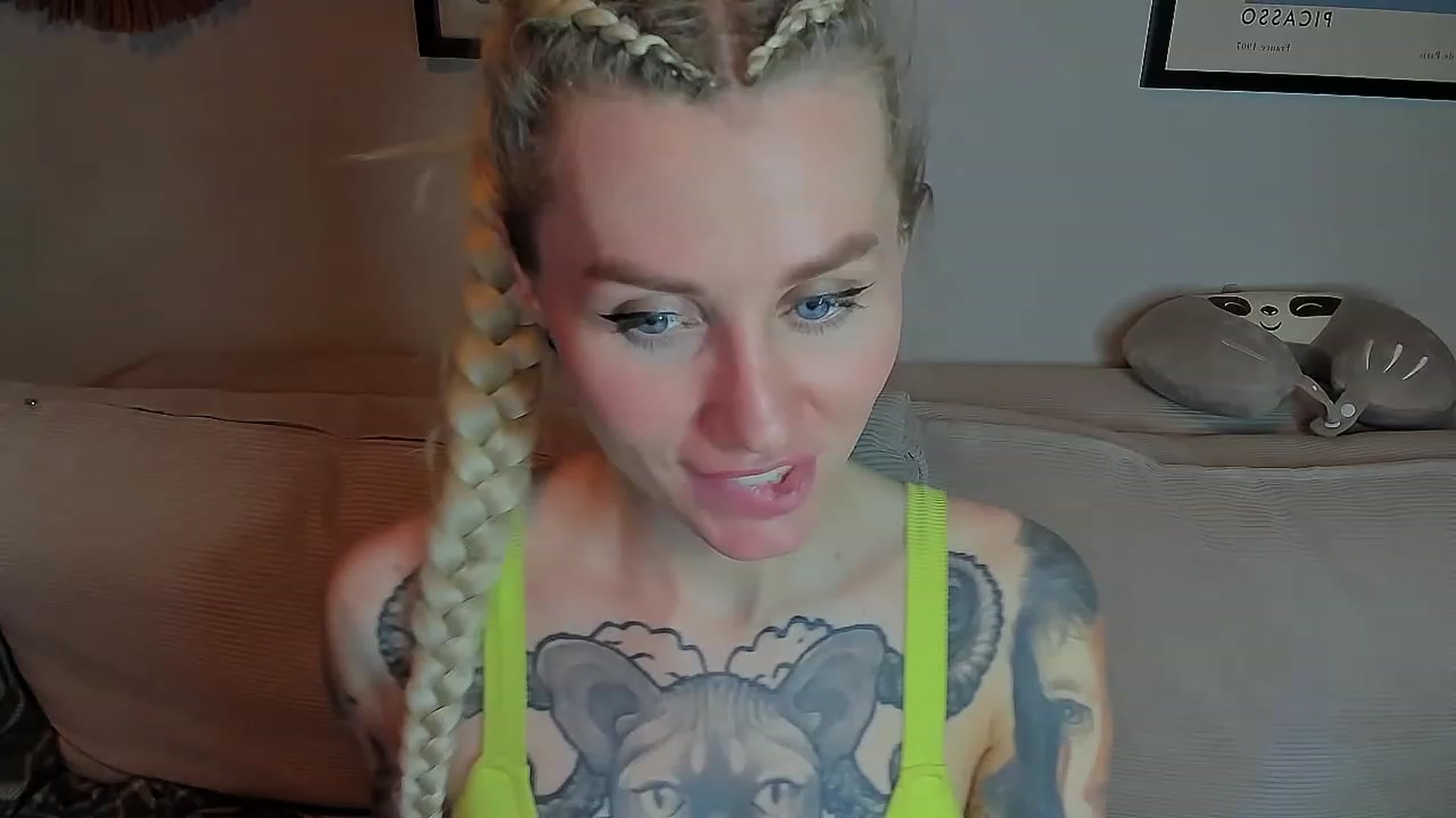 Gallery image thumbnail from Alexa_Smithhh's myfreecams stream on, 04/18/2023, 21:25 image 16 of 20
