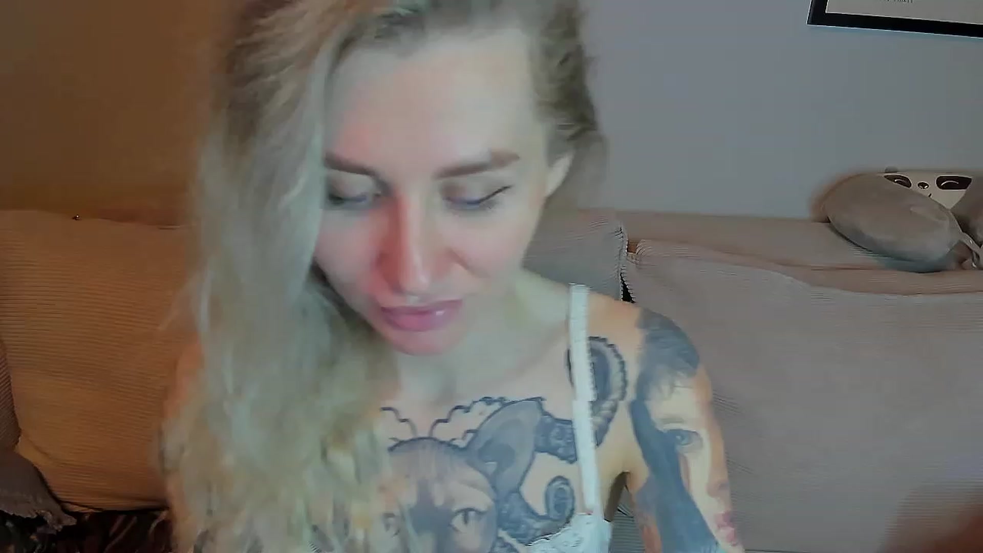Gallery image thumbnail from Alexa_Smithhh's myfreecams stream on, 04/20/2023, 21:45 image 4 of 20