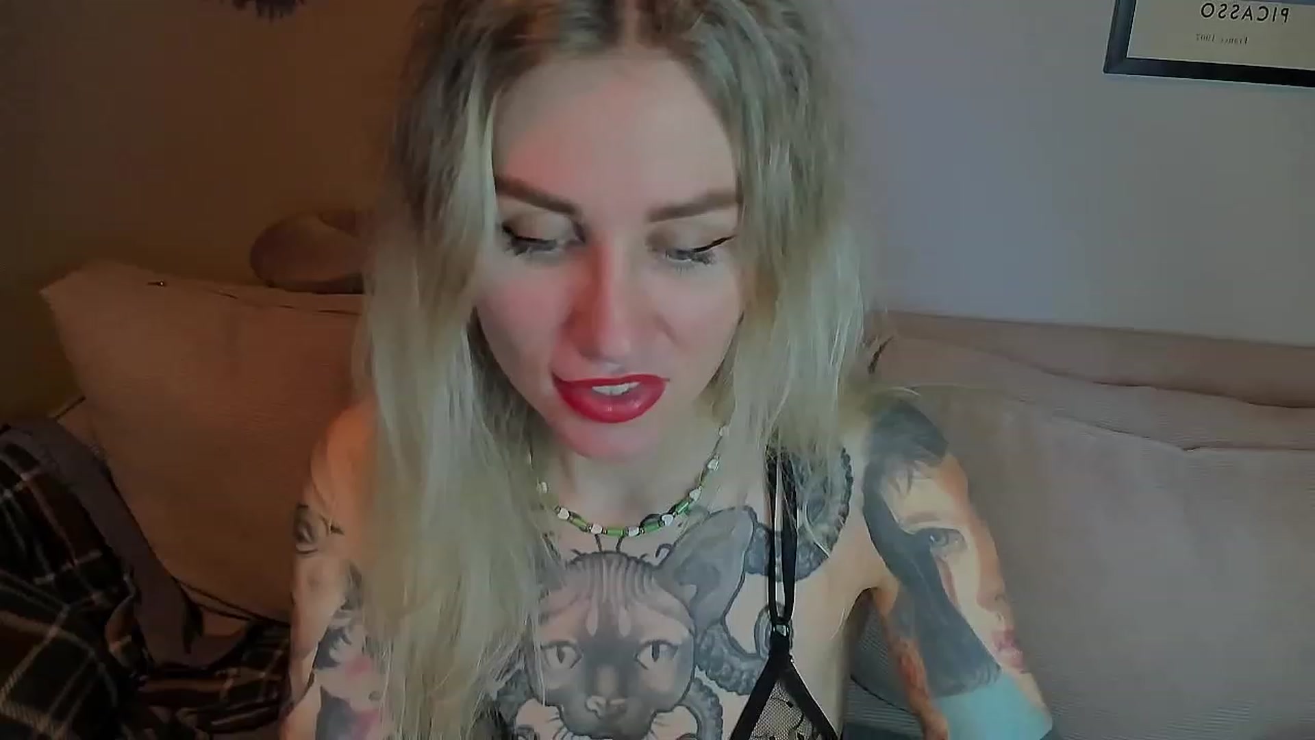 Gallery image thumbnail from Alexa_Smithhh's myfreecams stream on, 04/24/2023, 19:32 image 4 of 20