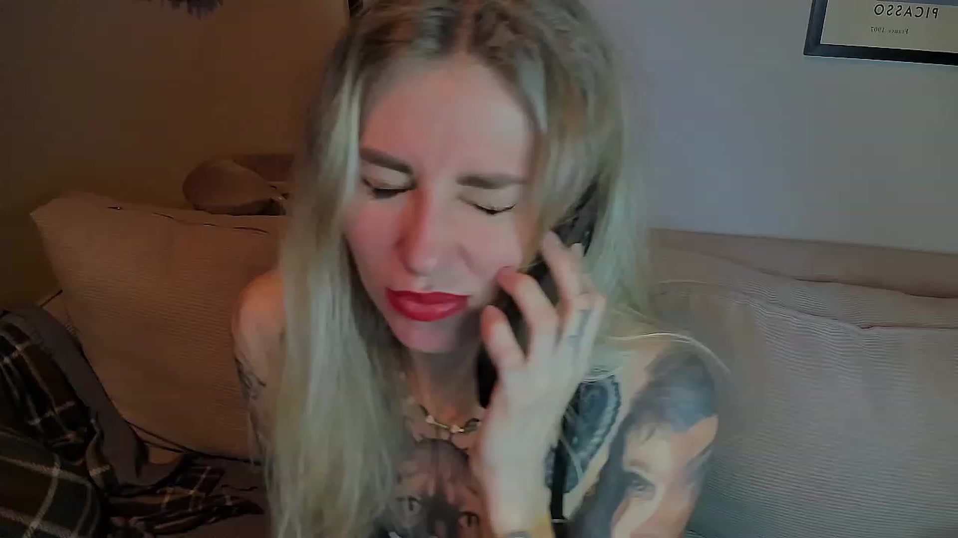 Gallery image thumbnail from Alexa_Smithhh's myfreecams stream on, 04/24/2023, 19:32 image 6 of 20