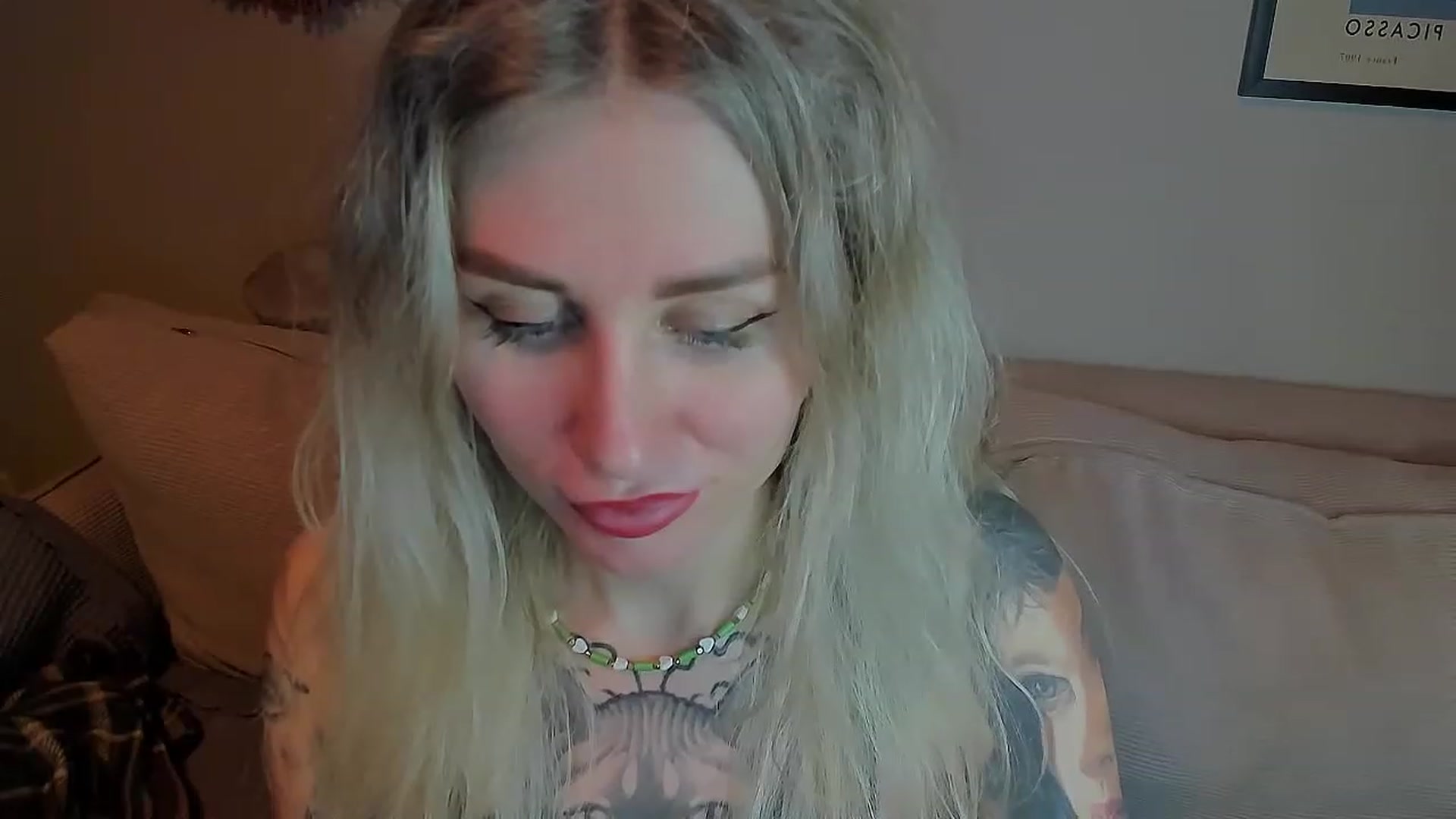 Gallery image thumbnail from Alexa_Smithhh's myfreecams stream on, 04/24/2023, 21:42 image 14 of 20