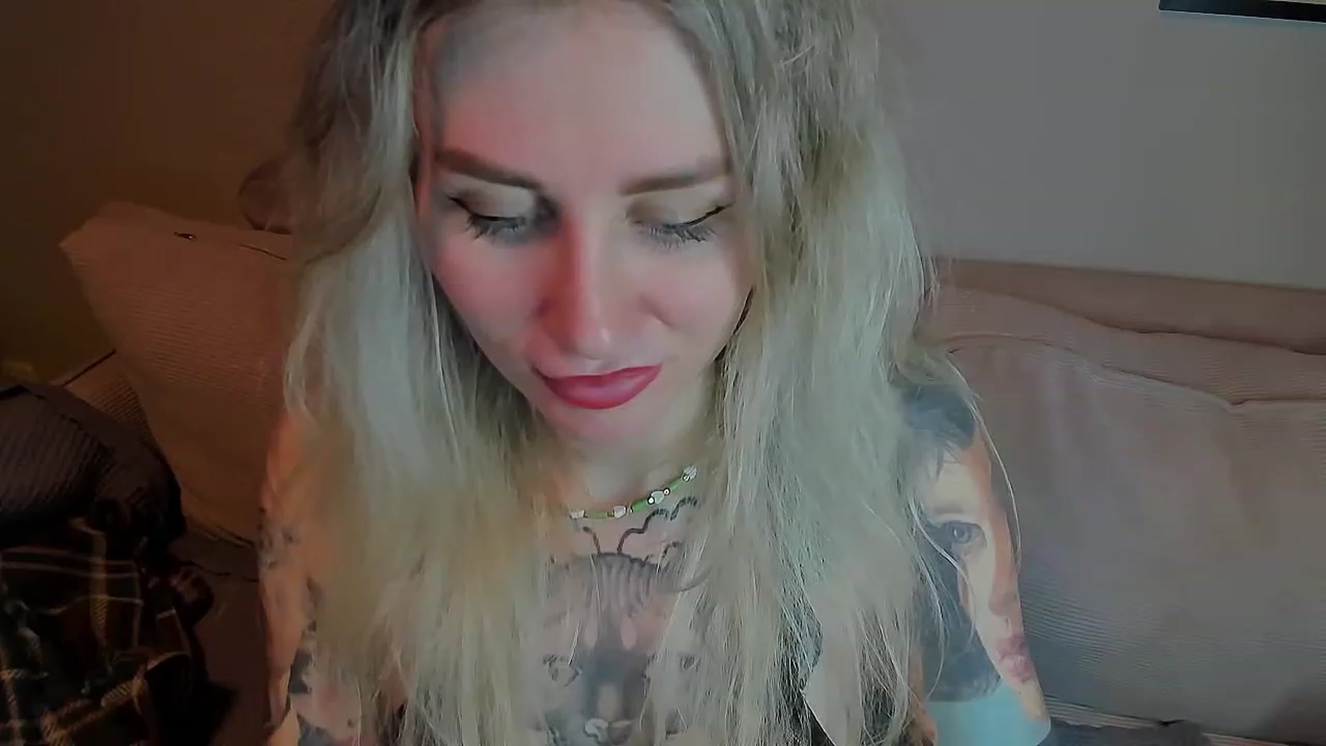 Gallery image thumbnail from Alexa_Smithhh's myfreecams stream on, 04/24/2023, 21:42 image 6 of 20