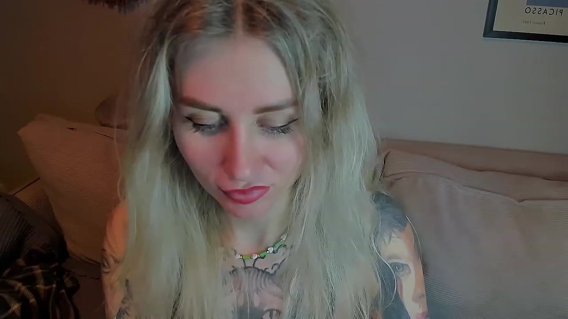 Gallery image thumbnail from Alexa_Smithhh's myfreecams stream on, 04/24/2023, 21:42 image 17 of 20