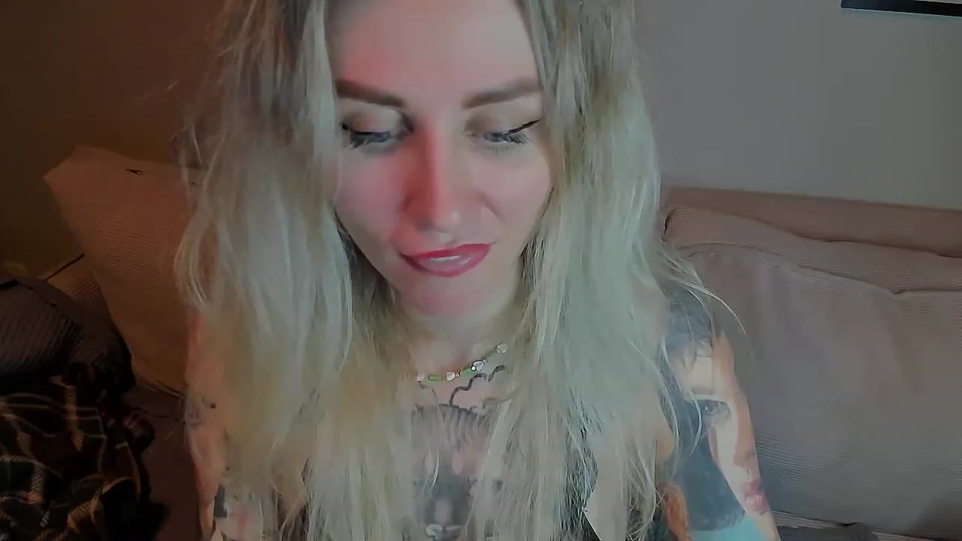 Gallery image thumbnail from Alexa_Smithhh's myfreecams stream on, 04/24/2023, 21:42 image 5 of 20