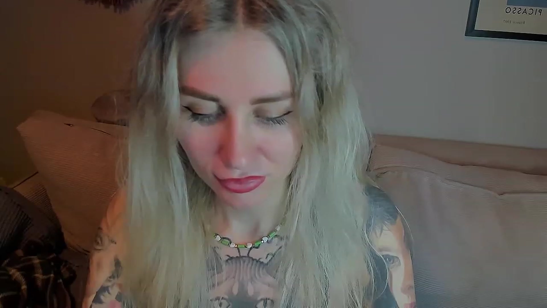 Gallery image thumbnail from Alexa_Smithhh's myfreecams stream on, 04/24/2023, 21:42 image 15 of 20