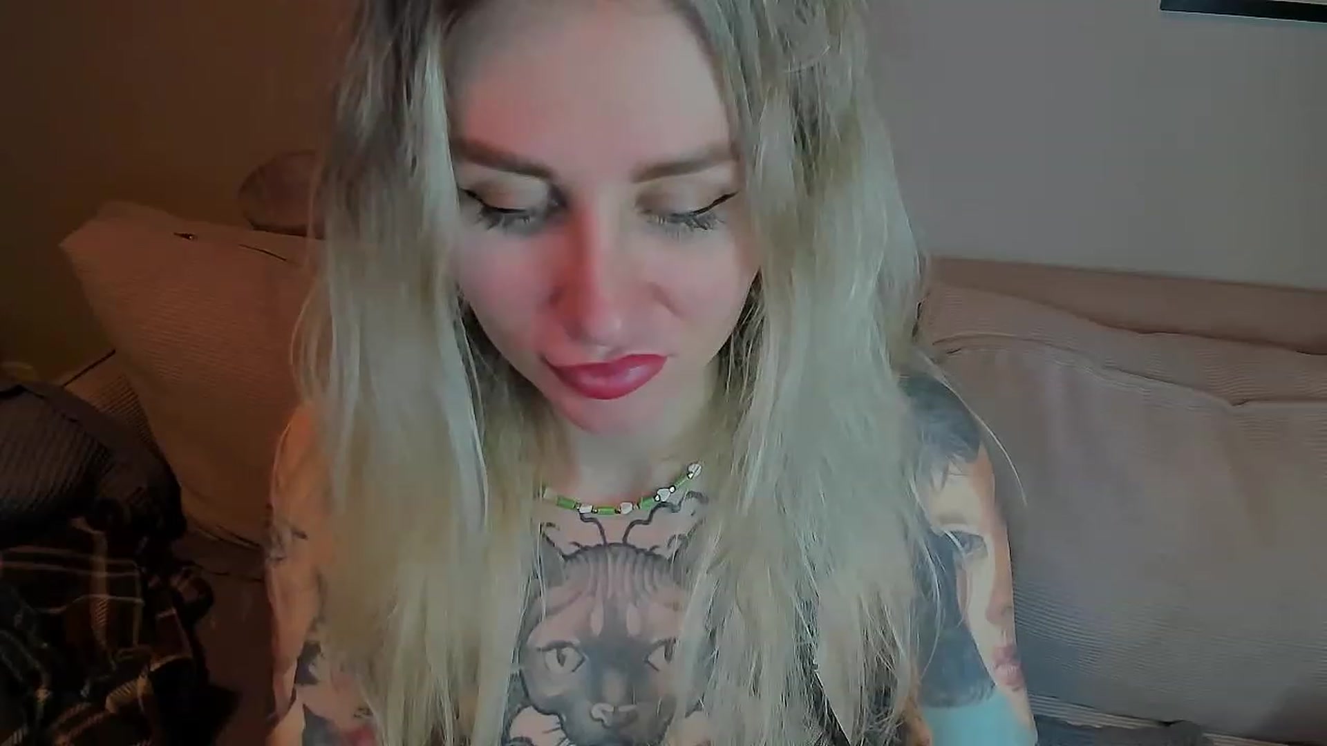 Gallery image thumbnail from Alexa_Smithhh's myfreecams stream on, 04/24/2023, 21:42 image 9 of 20