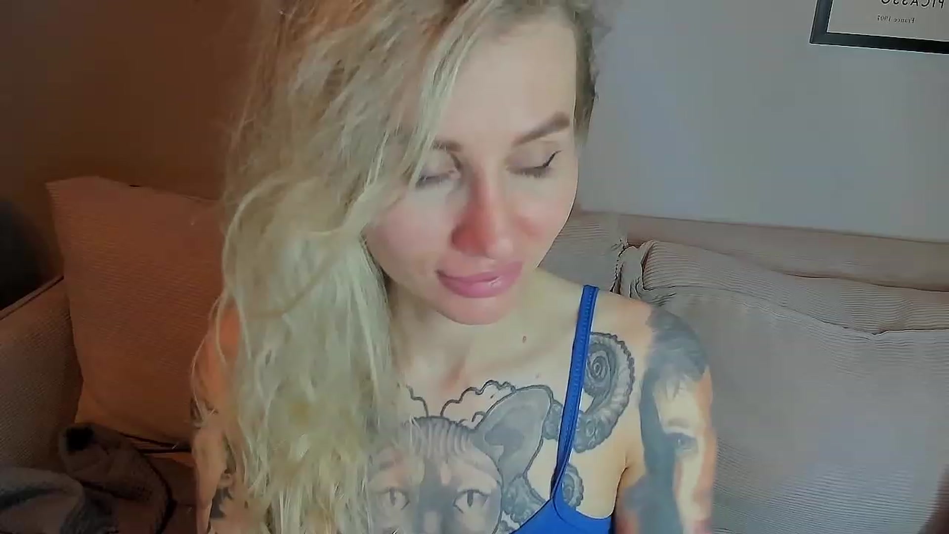 Gallery image thumbnail from Alexa_Smithhh's myfreecams stream on, 04/28/2023, 21:20 image 19 of 20