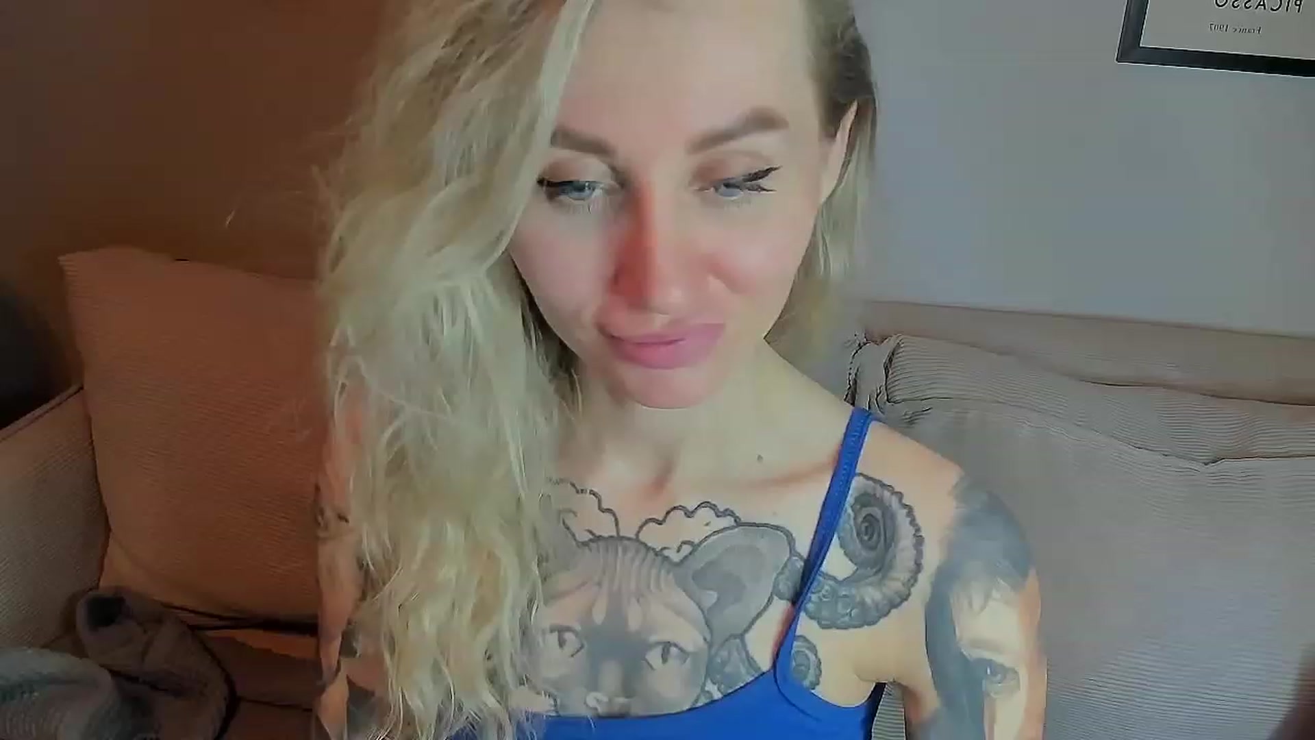 Gallery image thumbnail from Alexa_Smithhh's myfreecams stream on, 04/28/2023, 21:20 image 3 of 20