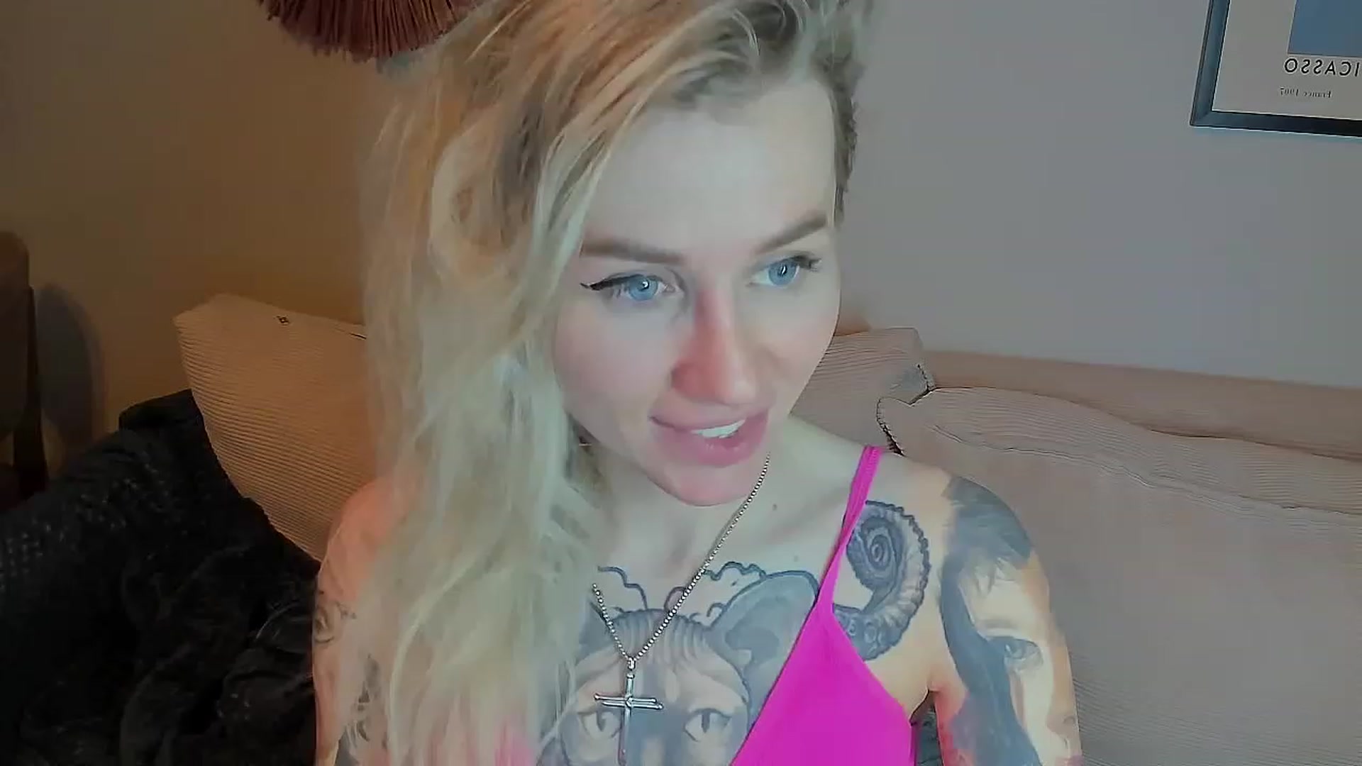 Gallery image thumbnail from Alexa_Smithhh's myfreecams stream on, 05/01/2023, 19:38 image 16 of 20