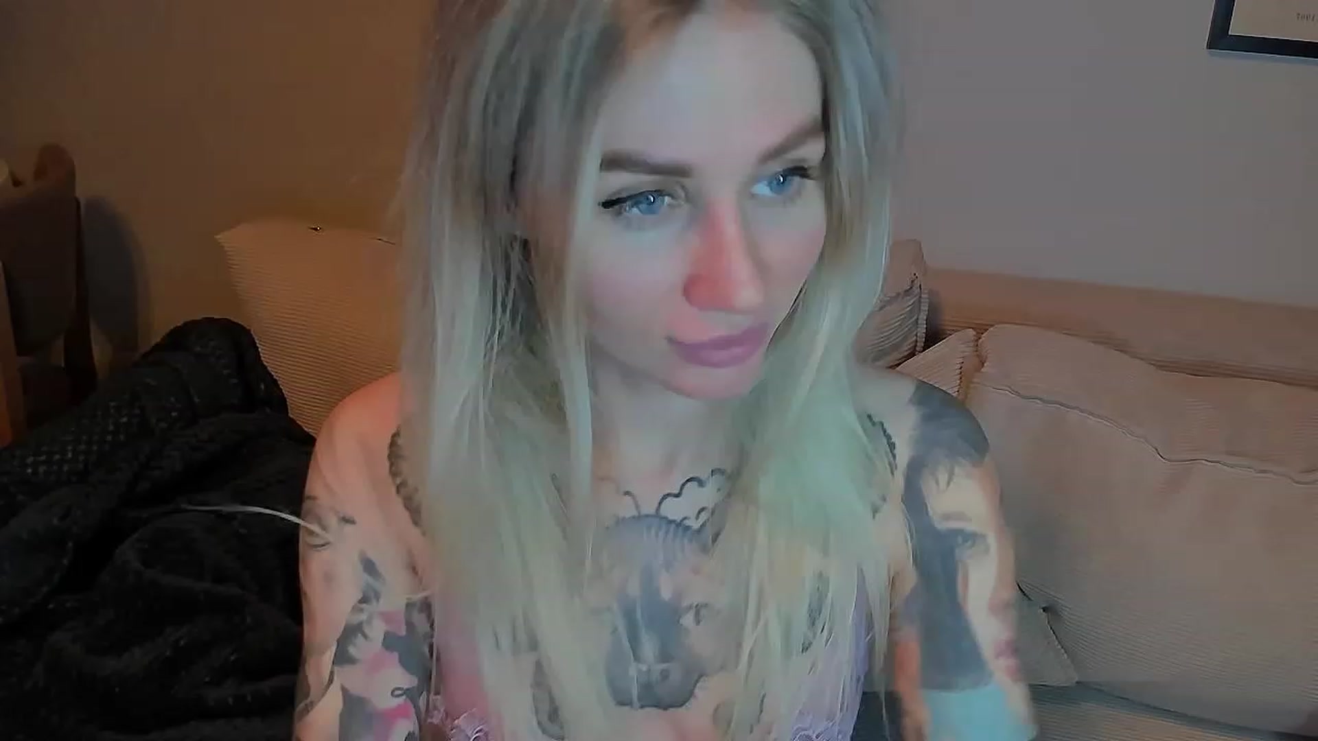 Gallery image thumbnail from Alexa_Smithhh's myfreecams stream on, 05/02/2023, 20:11 image 1 of 20