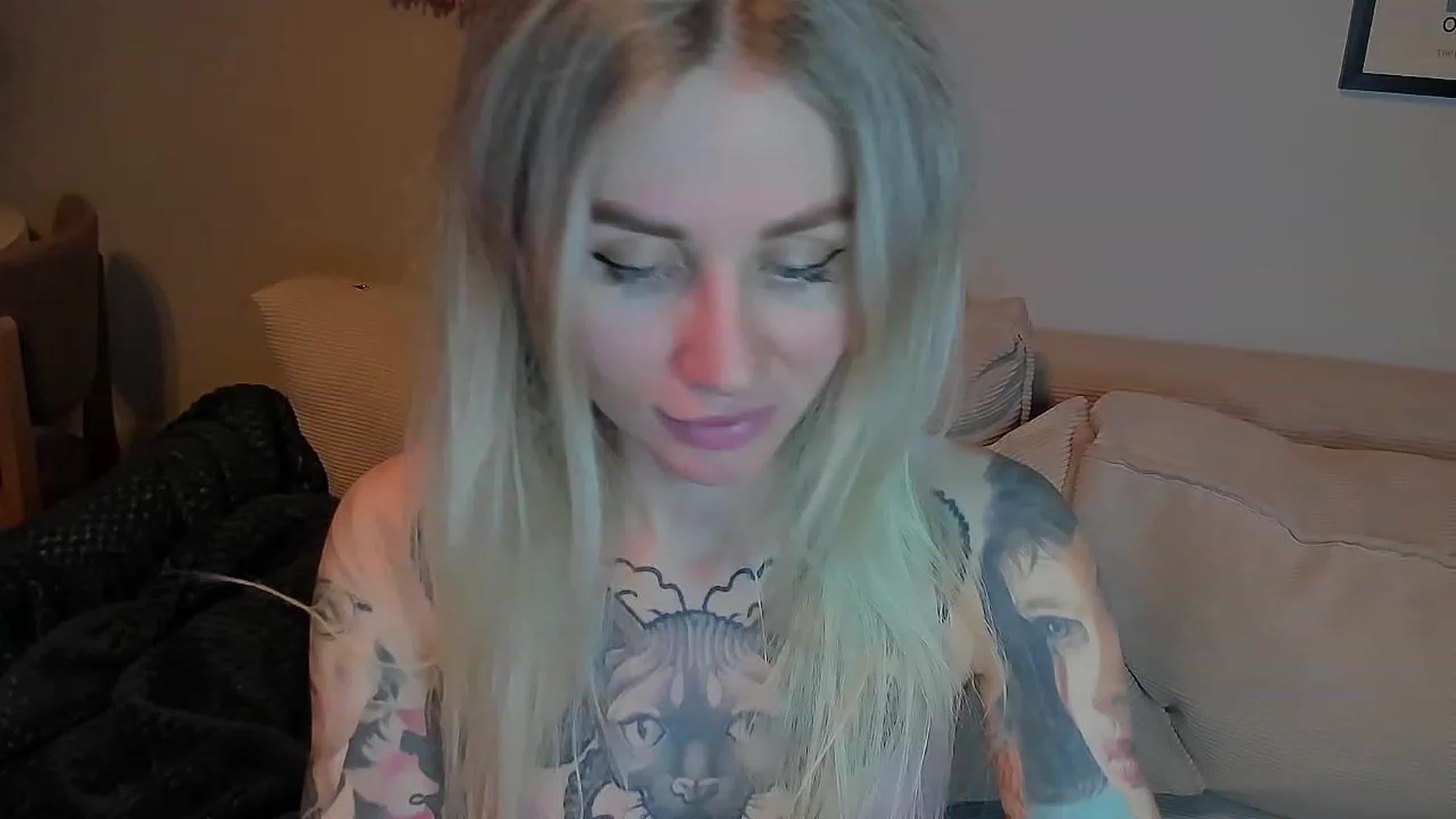 Gallery image thumbnail from Alexa_Smithhh's myfreecams stream on, 05/02/2023, 20:11 image 4 of 20