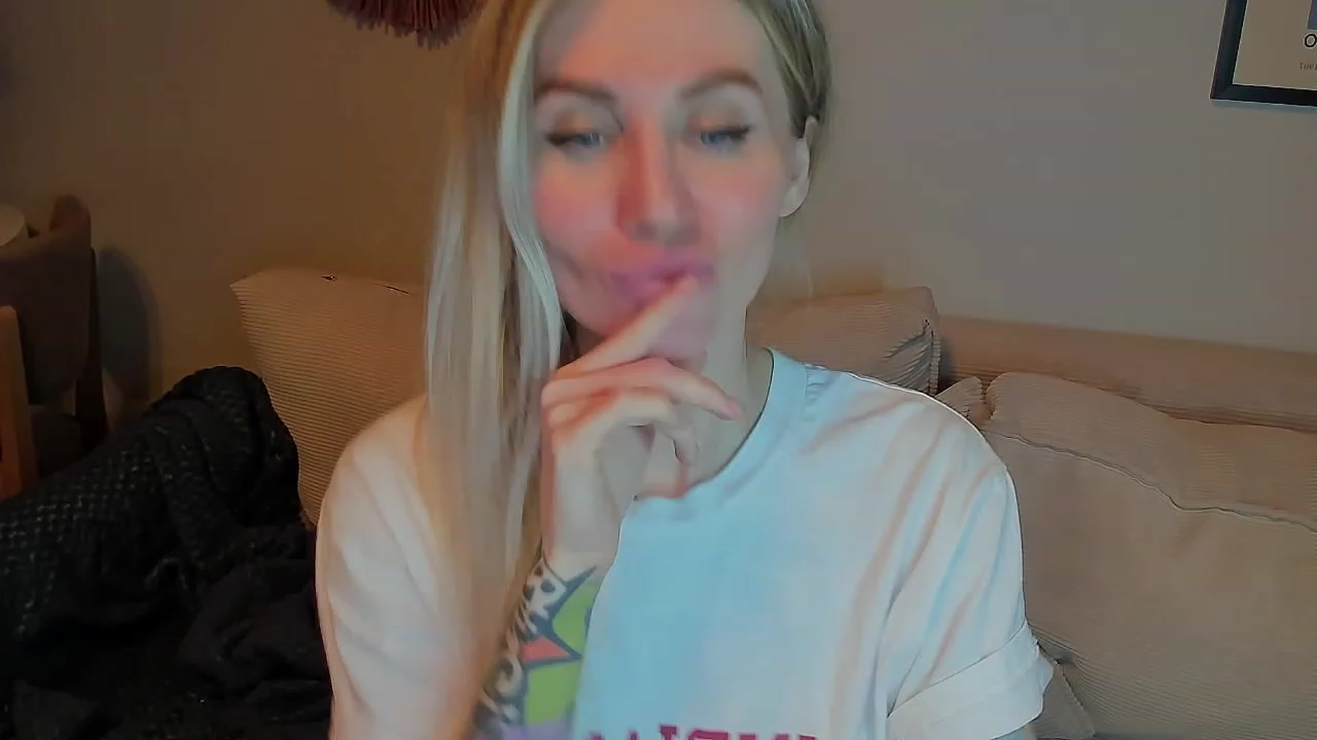 Gallery image thumbnail from Alexa_Smithhh's myfreecams stream on, 05/02/2023, 21:18 image 14 of 20