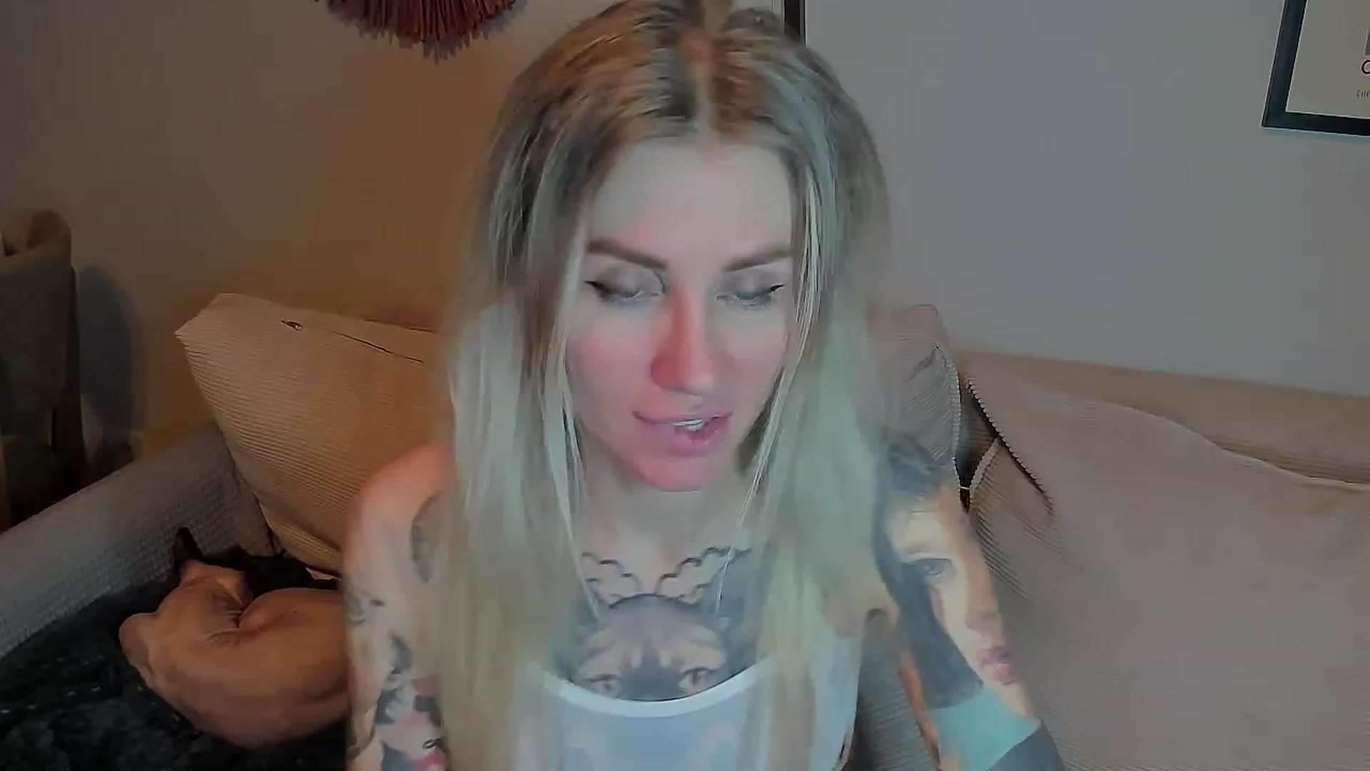 Gallery image thumbnail from Alexa_Smithhh's myfreecams stream on, 05/05/2023, 22:27 image 2 of 20