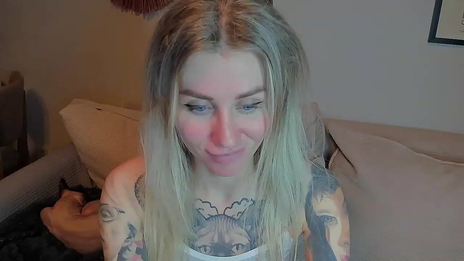 Gallery image thumbnail from Alexa_Smithhh's myfreecams stream on, 05/05/2023, 22:27 image 1 of 20