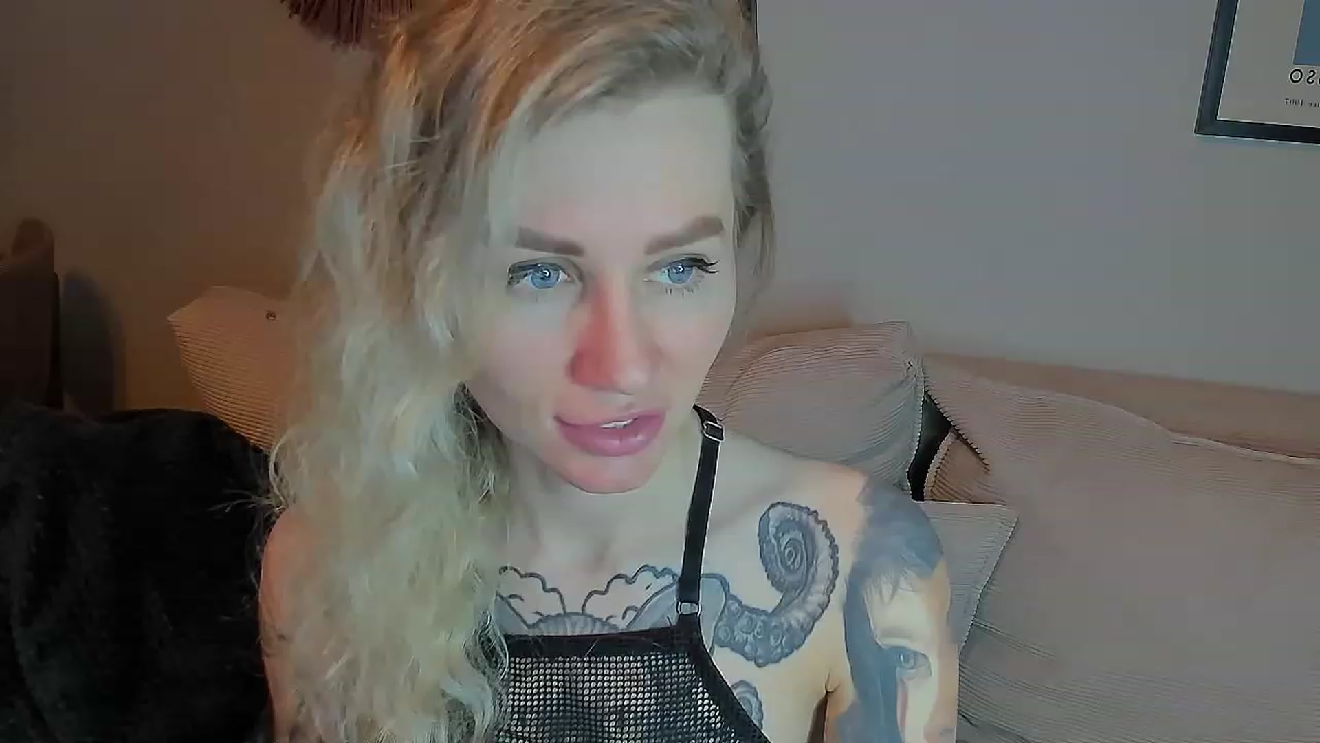 Gallery image thumbnail from Alexa_Smithhh's myfreecams stream on, 05/06/2023, 17:32 image 10 of 20