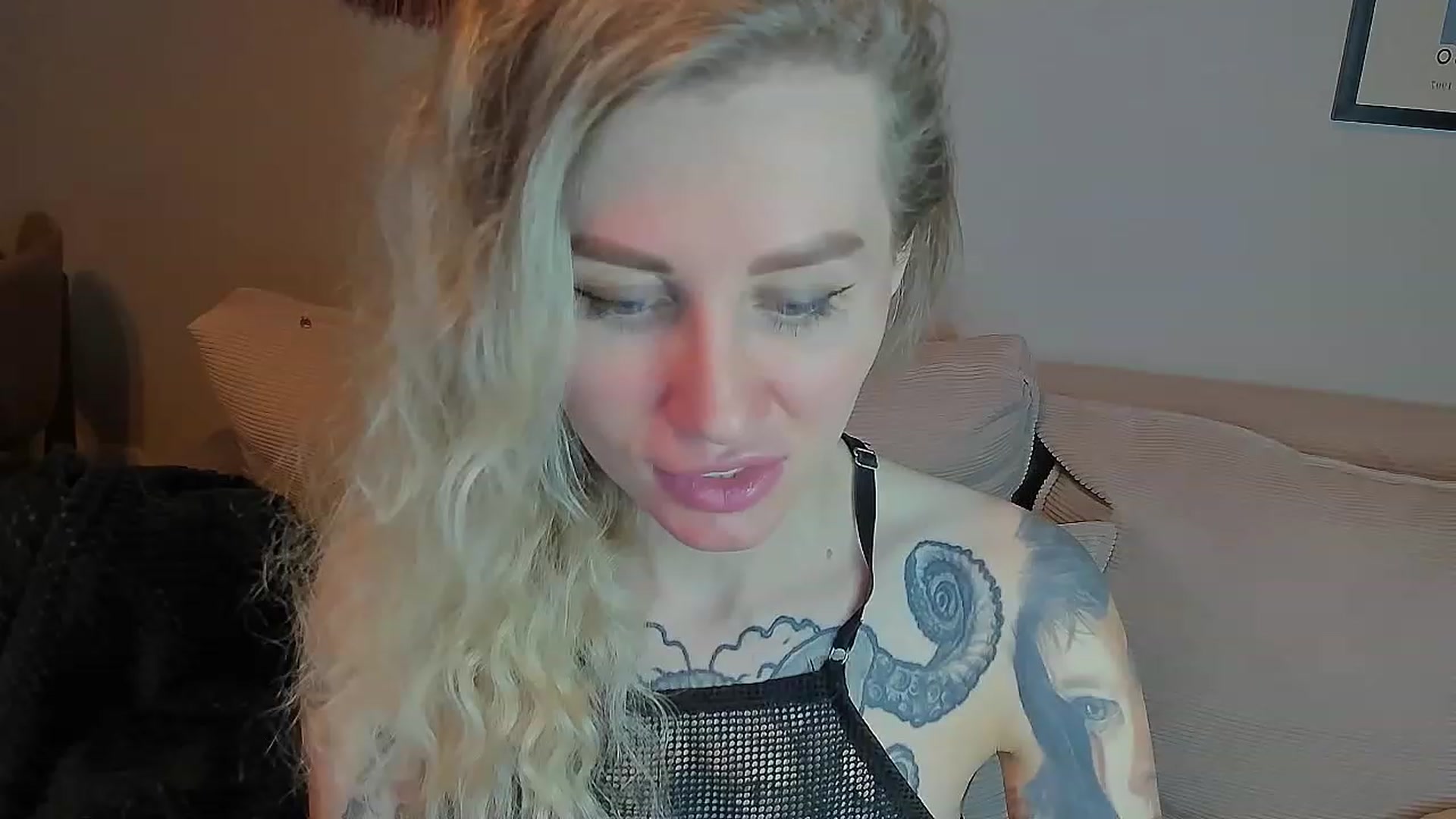 Gallery image thumbnail from Alexa_Smithhh's myfreecams stream on, 05/06/2023, 17:32 image 20 of 20